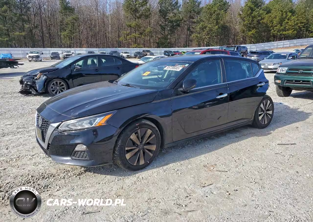 2022 Nissan Altima Sv