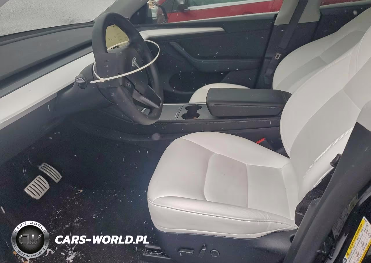 2024 Tesla Model Y VIN:7SAYGDEF3RA304036 - 7