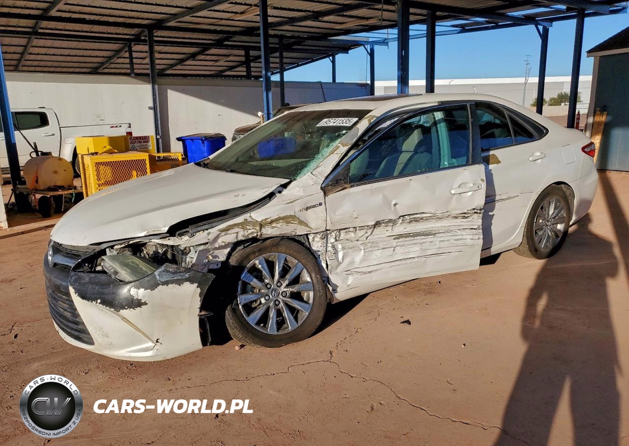 2015 Toyota Camry Hybrid