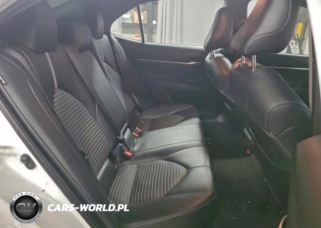 2020 Toyota Camry Se Nightshade VIN:4T1G11AK4LU399795 - 10