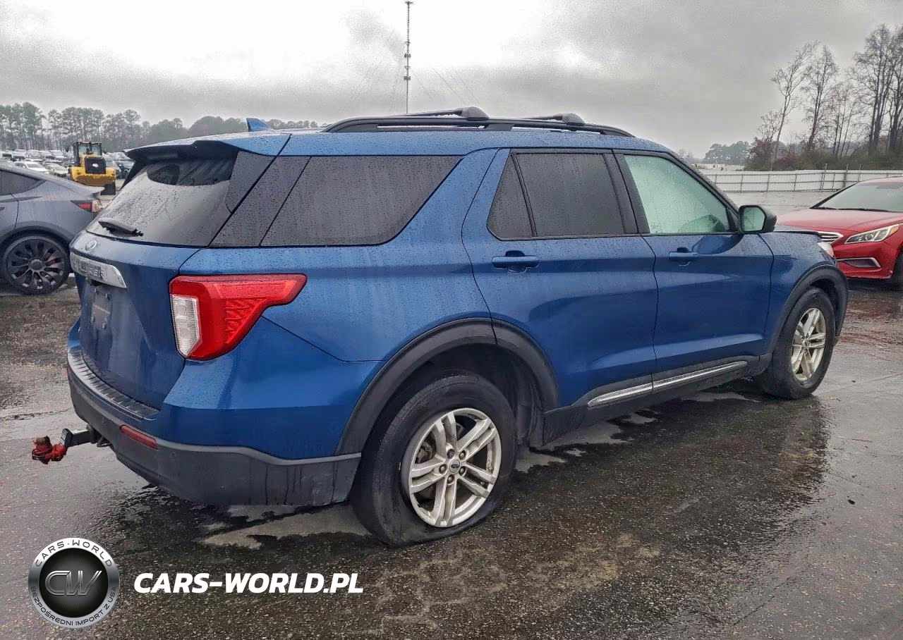 2020 Ford Explorer Xlt VIN:1FMSK7DHXLGD12362 - 3