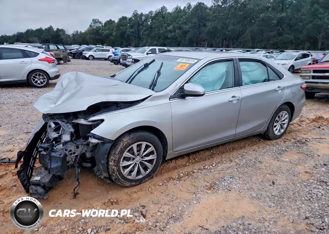 2016 Toyota Camry Le