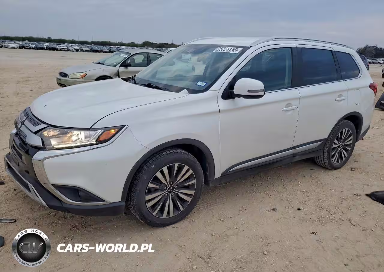 2020 Mitsubishi Outlander Se