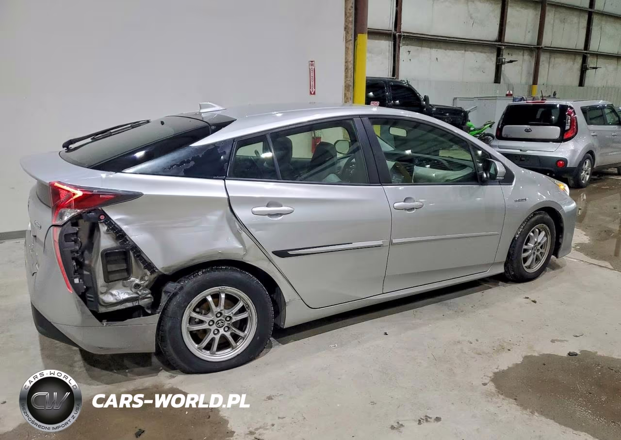 2016 Toyota Prius Two VIN:JTDKBRFU0G3519138 - 3