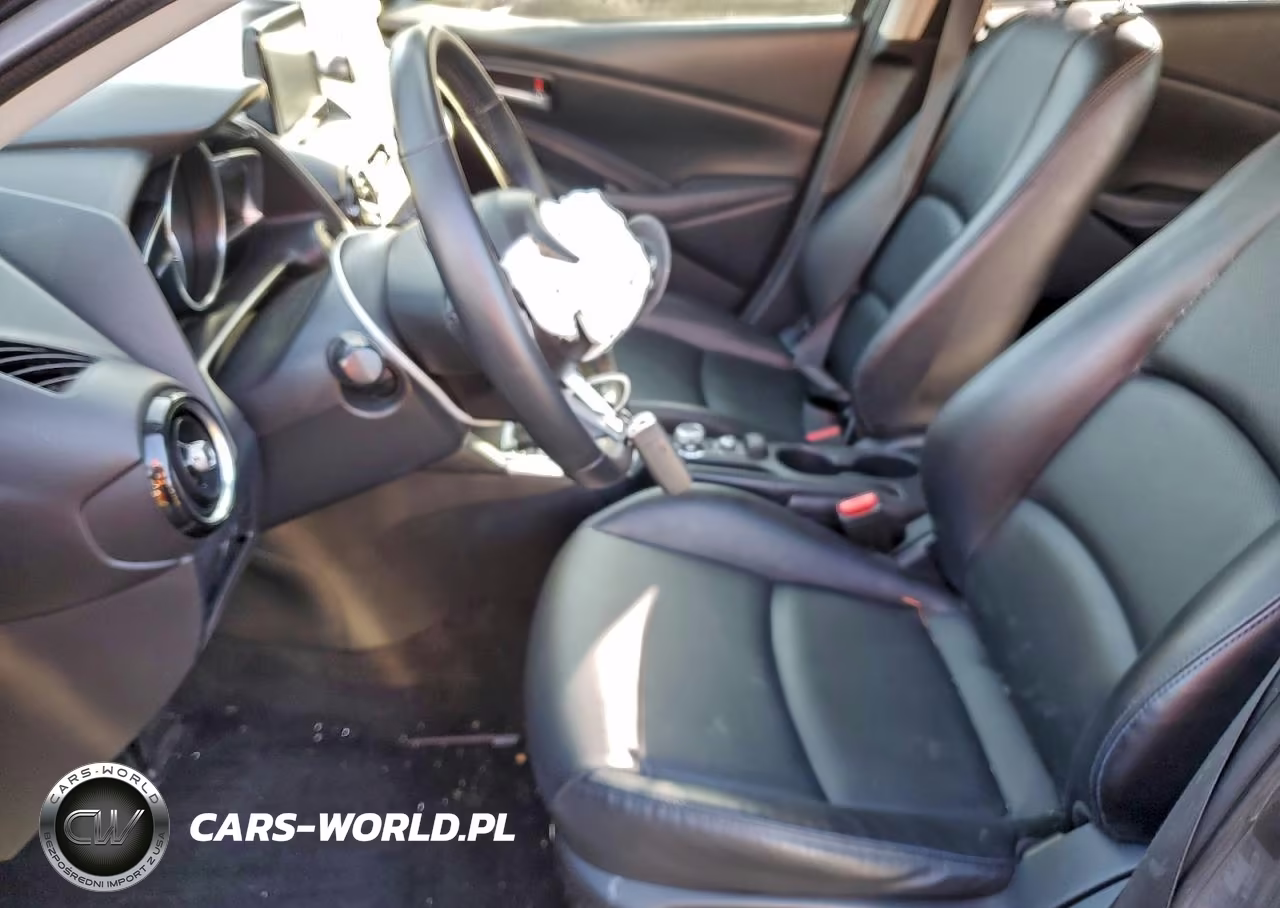 2019 Toyota Yaris L VIN:3MYDLBYV4KY506994 - 7