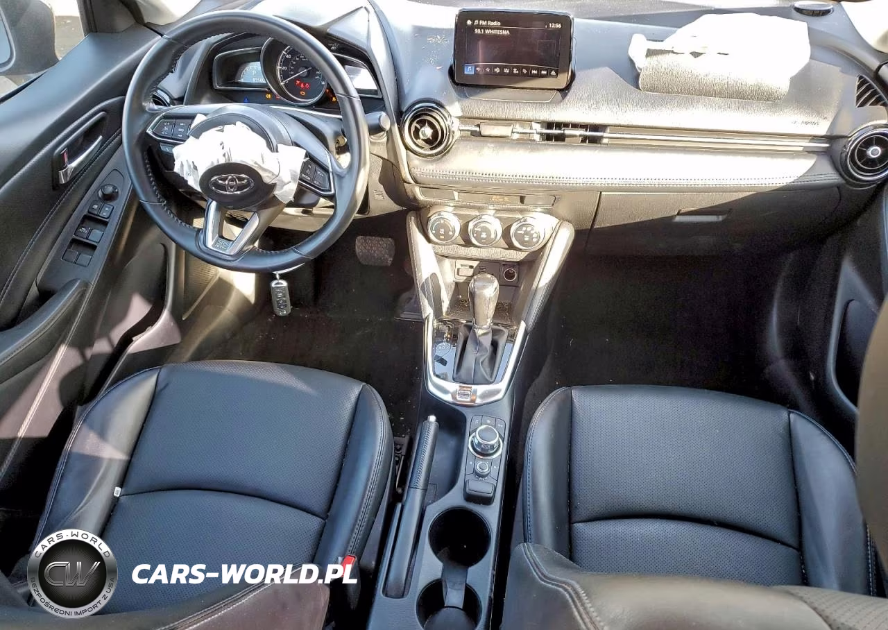2019 Toyota Yaris L VIN:3MYDLBYV4KY506994 - 8