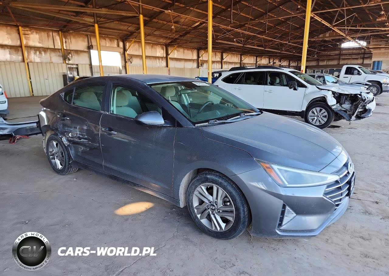 2019 Hyundai Elantra Sel VIN:5NPD84LF1KH424357 - 4