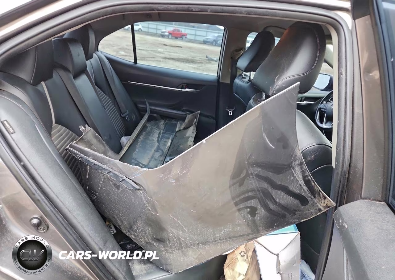2019 Toyota Camry L VIN:4T1B11HK2KU784089 - 10