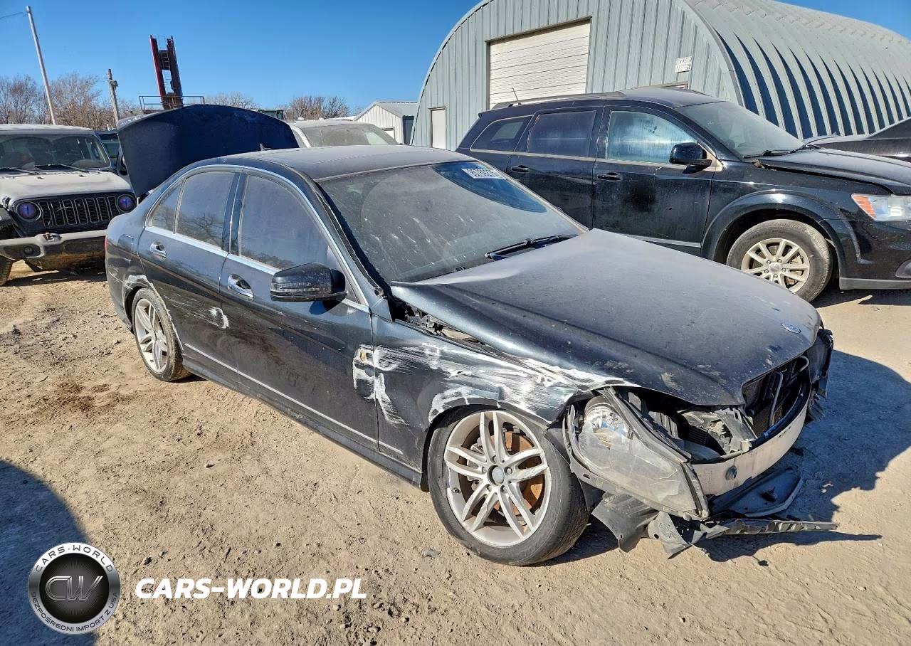 2012 Mercedes-Benz C 300 4Matic VIN:WDDGF8BB7CR193425 - 4