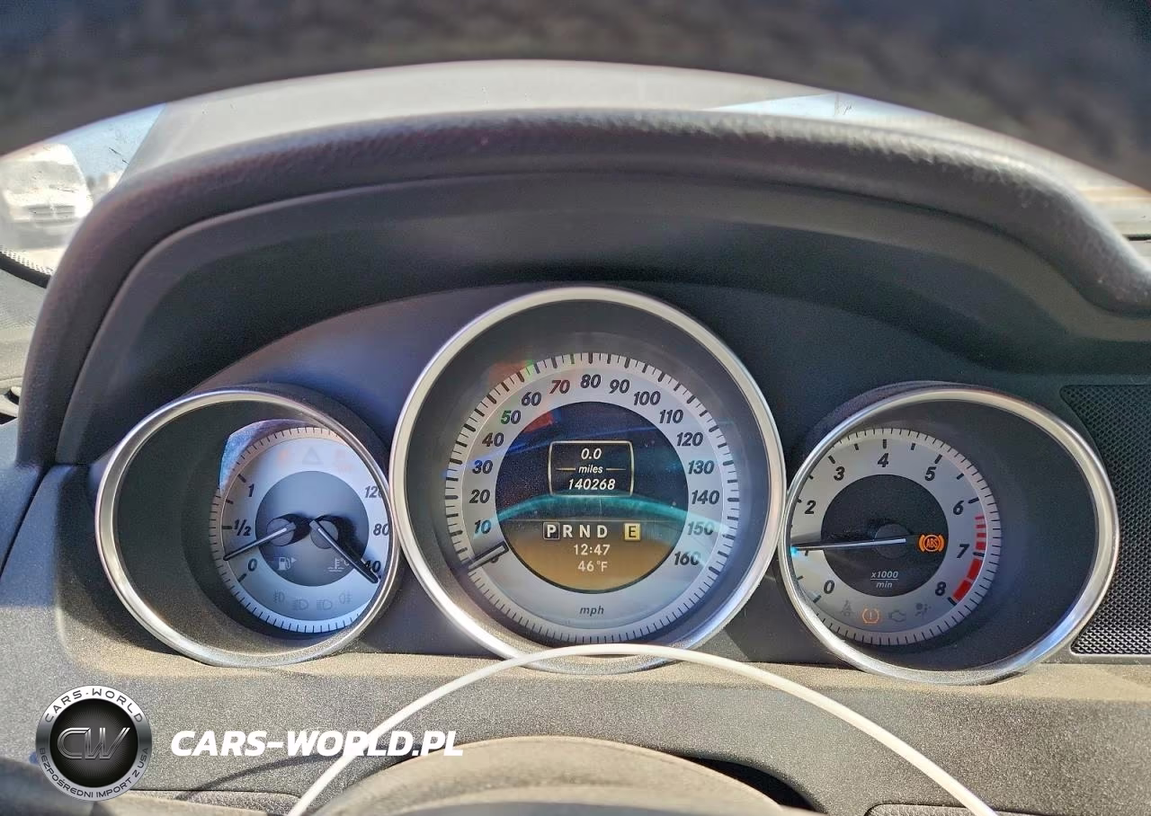 2012 Mercedes-Benz C 300 4Matic VIN:WDDGF8BB7CR193425 - 9