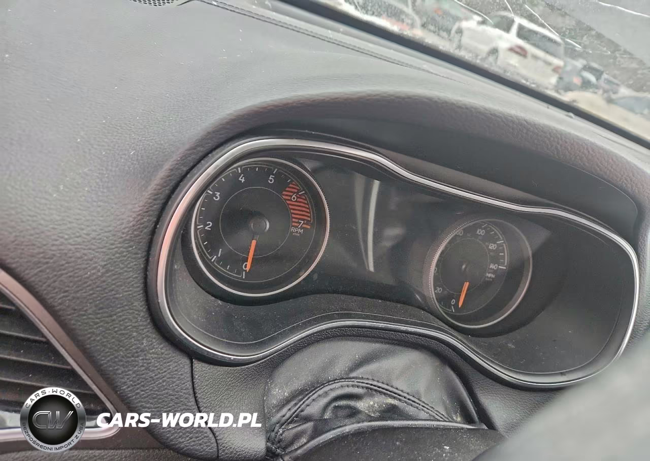 2019 Jeep Cherokee Limited VIN:1C4PJMDN8KD253264 - 9