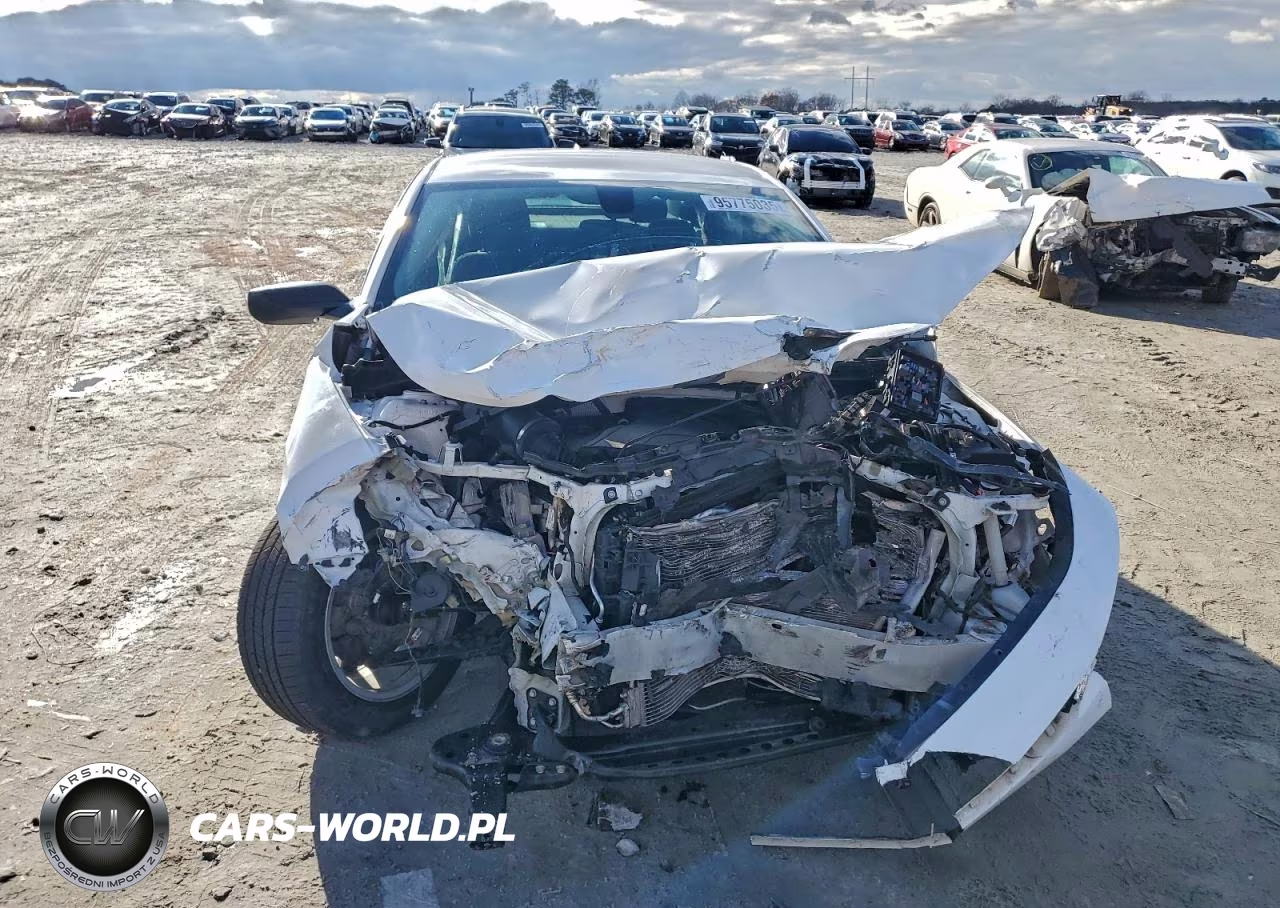 2018 Chevrolet Malibu Ls VIN:1G1ZB5ST9JF184190 - 5