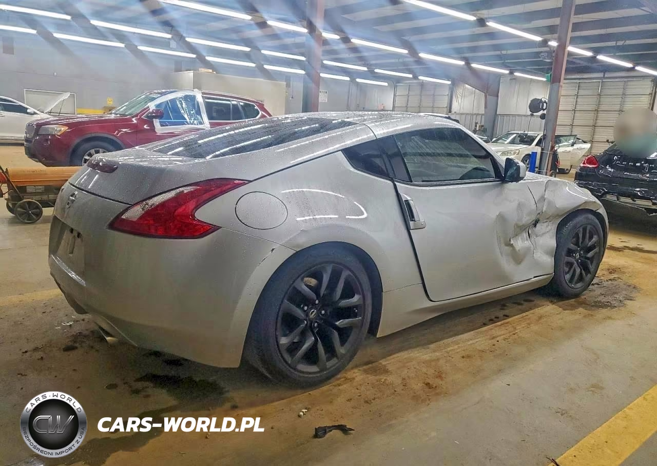 2015 Nissan 370Z Base VIN:JN1AZ4EH7FM443556 - 3