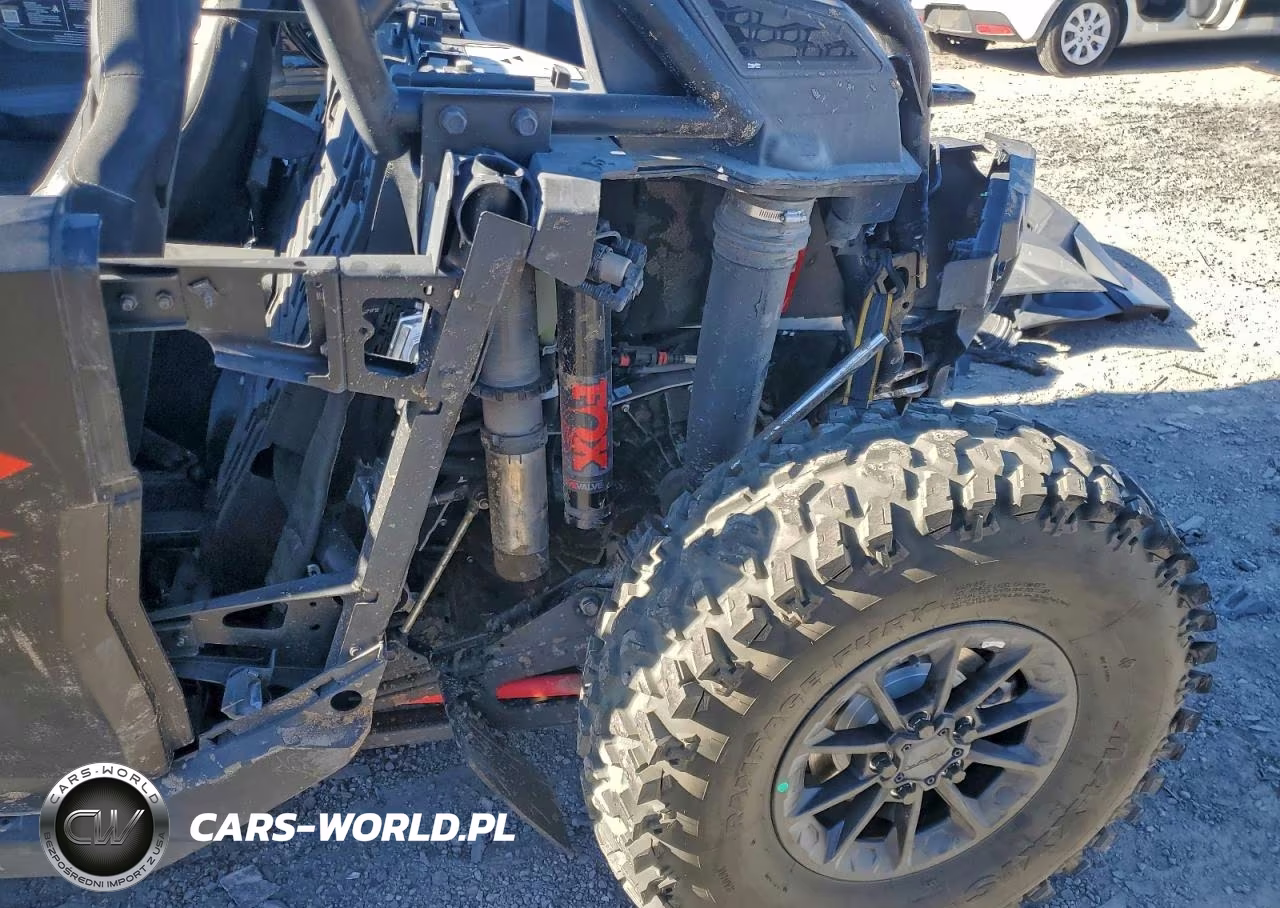 2025 Polaris Rzr Utility Vehicle VIN:3NSSPD921SG135582 - 9