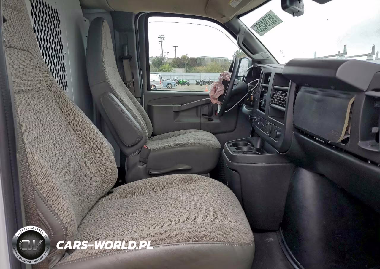 2024 GMC Savana Delivery Van VIN:1GTW7AFP7R1103164 - 11