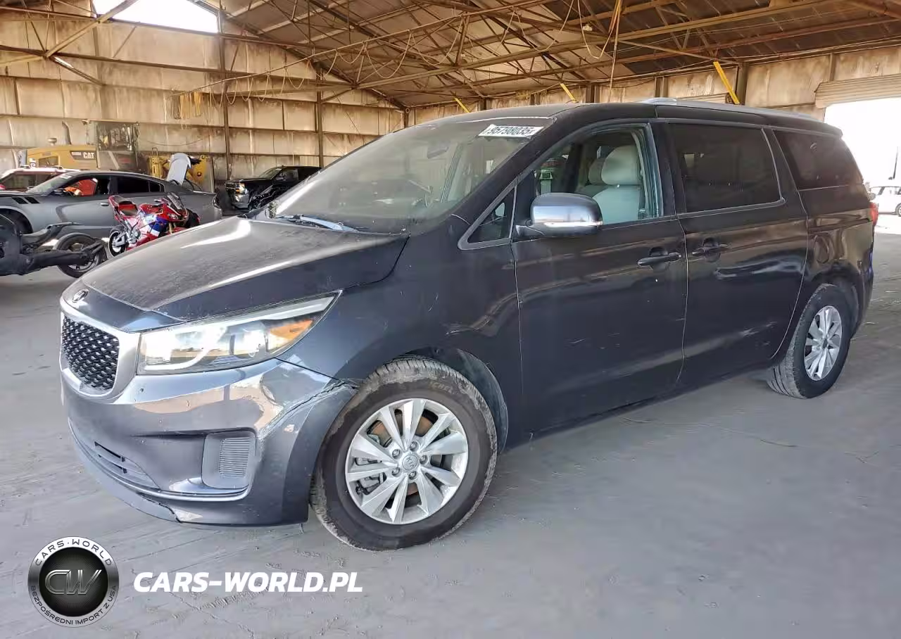 2015 Kia Sedona Lx