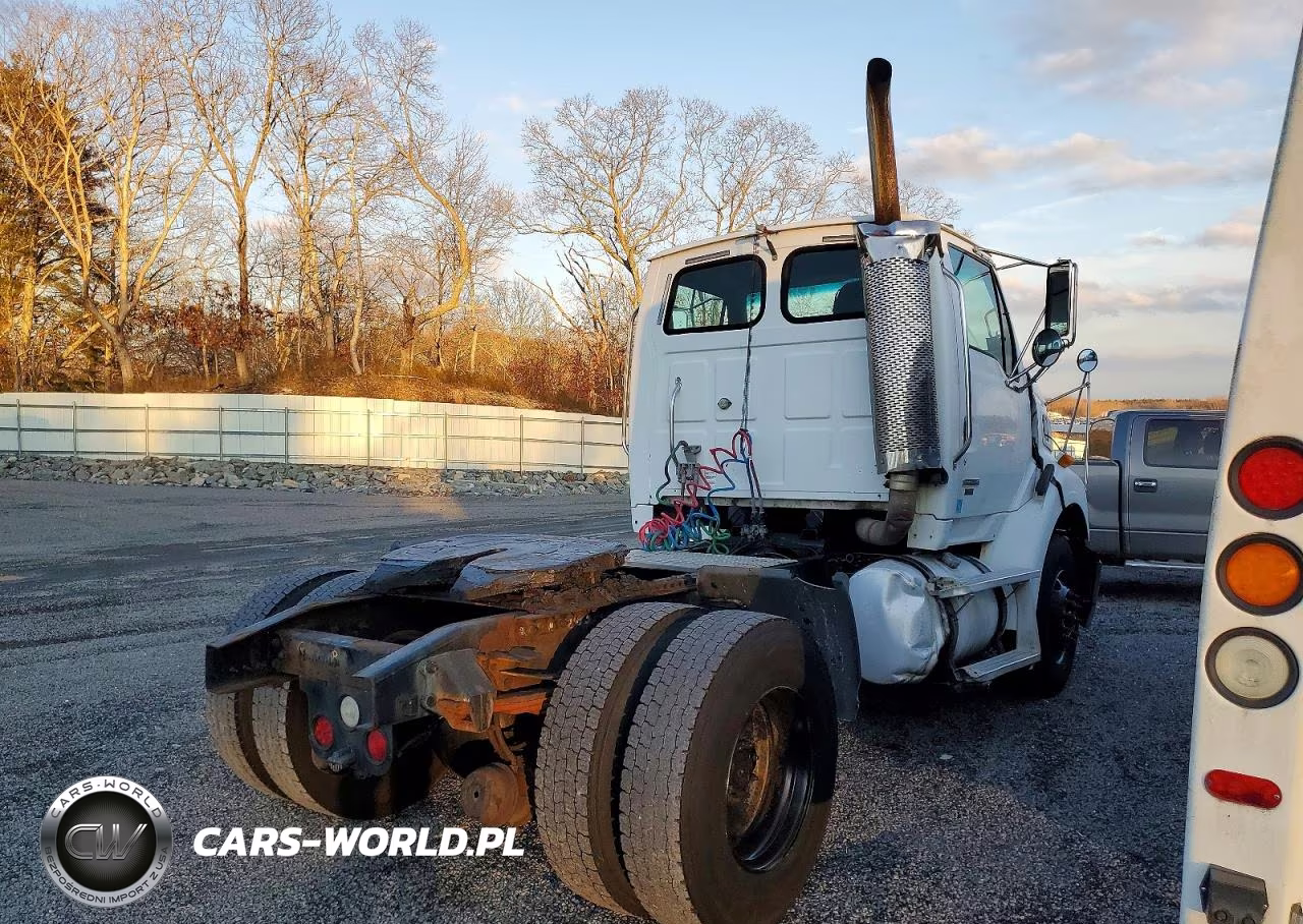 2007 Sterling A9500 Semi Truck VIN:2FWBA3CV67AW78670 - 4