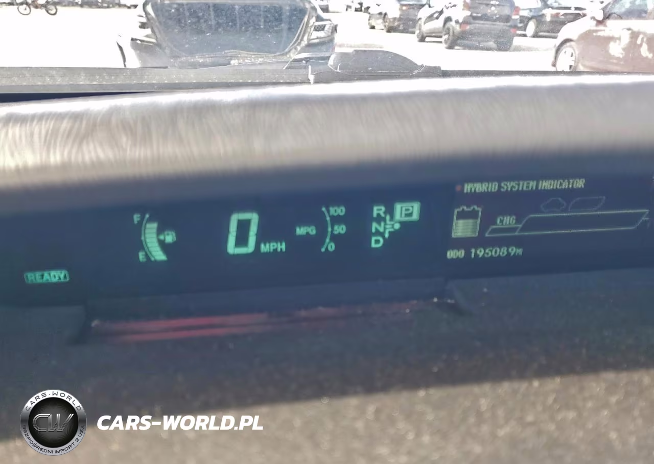 2013 Toyota Prius VIN:JTDKN3DU8D5579322 - 9