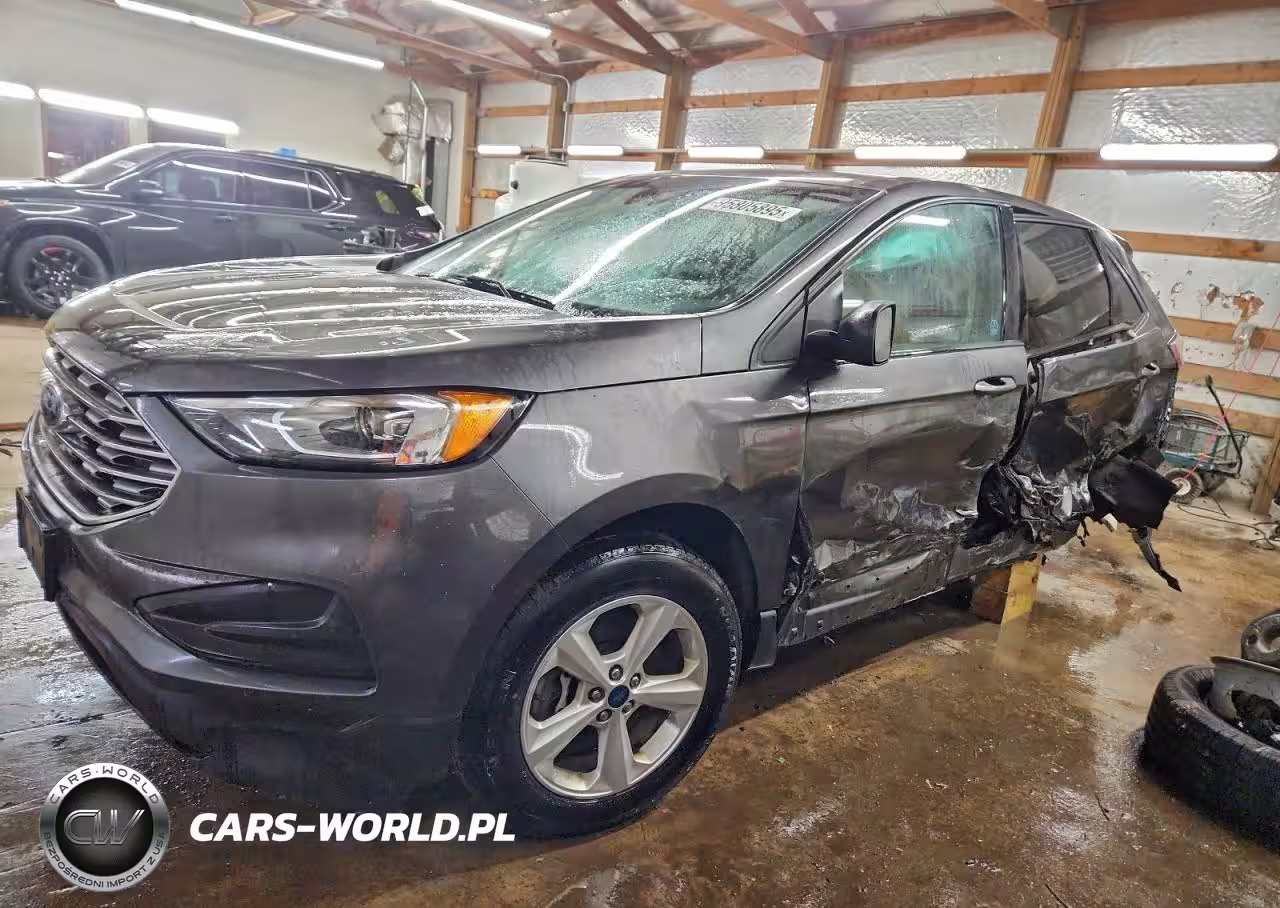 2020 Ford Edge Se