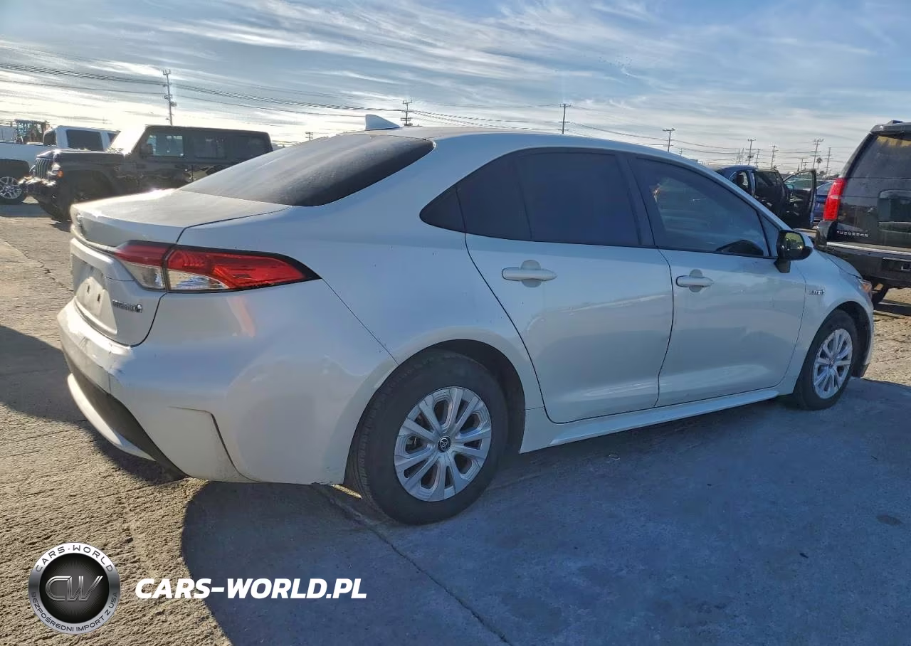 2020 Toyota Corolla Le VIN:JTDEBRBE9LJ017245 - 3