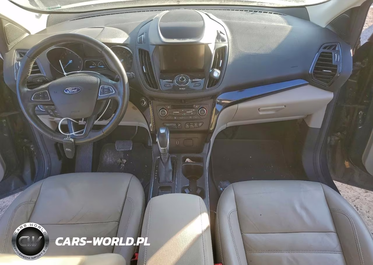2019 Ford Escape Titanium VIN:1FMCU9J95KUC32779 - 8