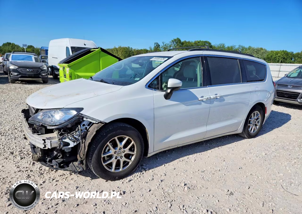 2021 Chrysler Voyager Lxi – zdjęcie 1 z 14