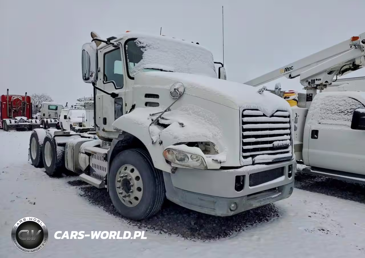 2013 Mack Cxu613 Semi Truck