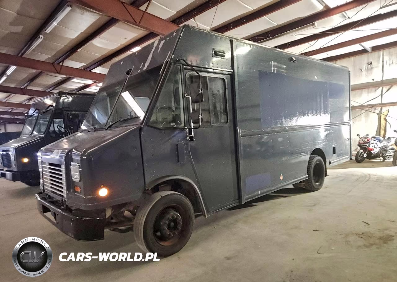 2020 Ford F59 Delivery Truck