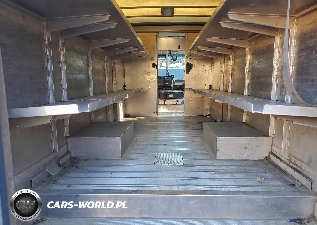 2020 Ford F59 Delivery Truck VIN:1F65F5KN7L0A10445 - 11