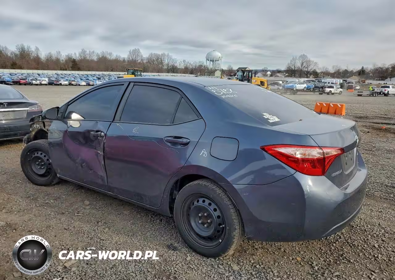 2018 Toyota Corolla L VIN:5YFBURHE5JP849002 - 2