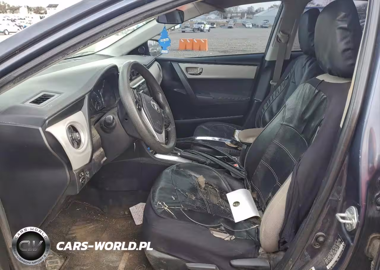 2018 Toyota Corolla L VIN:5YFBURHE5JP849002 - 7