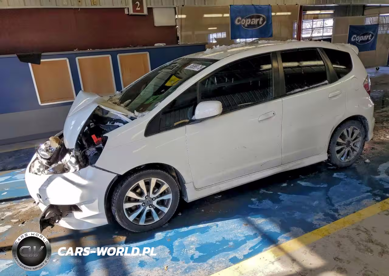 2013 Honda Fit Sport