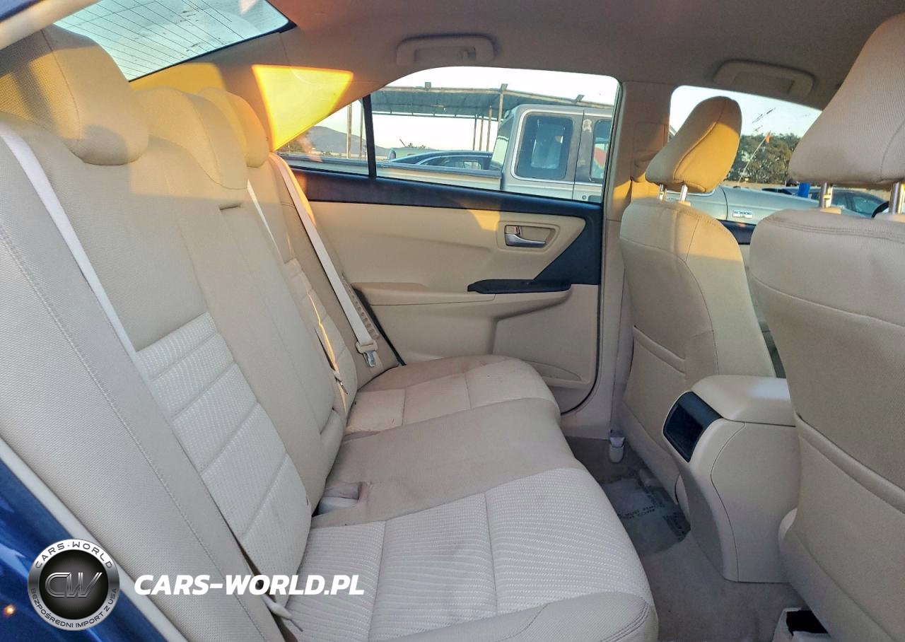 2016 Toyota Camry VIN:4T1BD1FK8GU184064 - 10