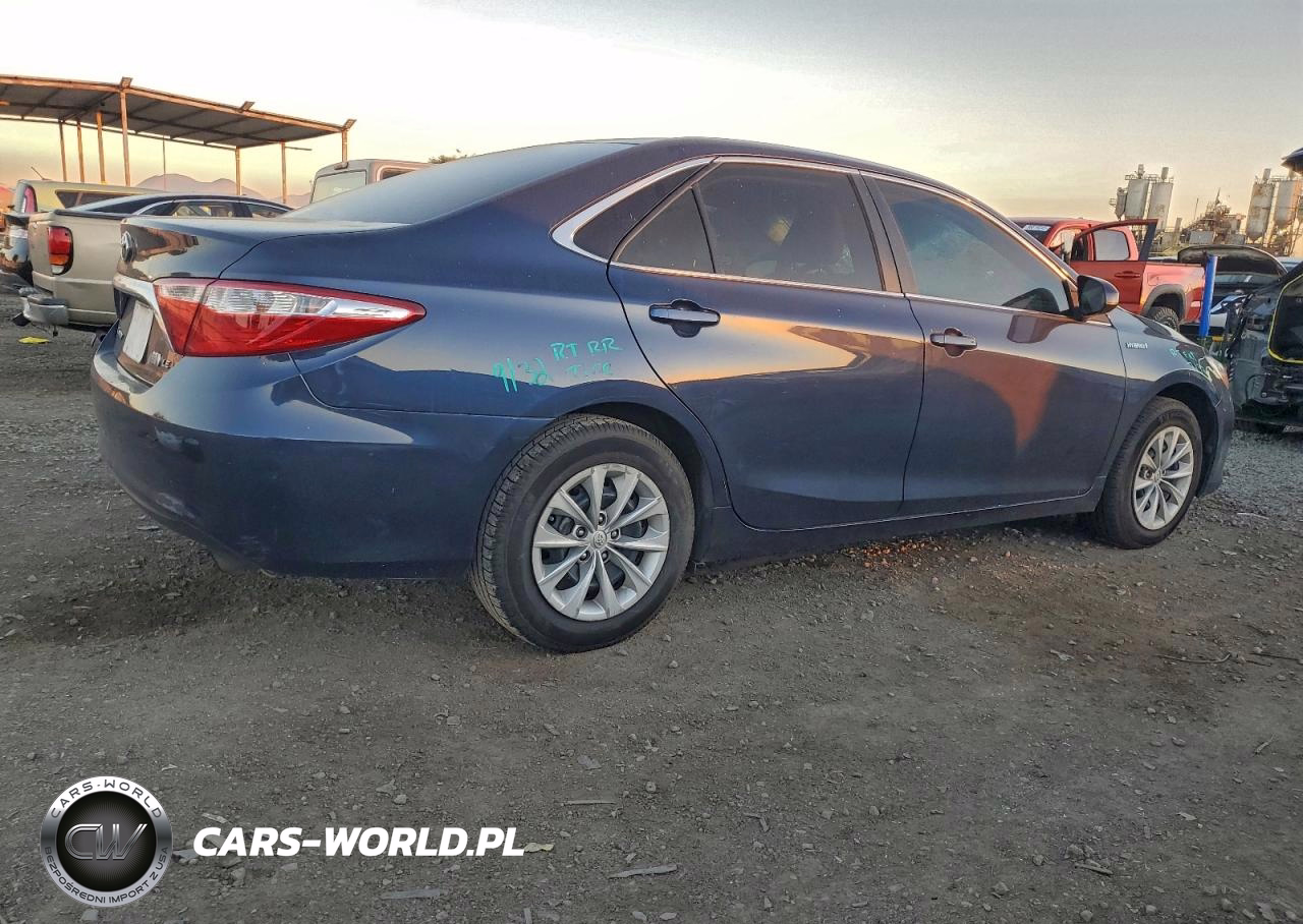 2016 Toyota Camry VIN:4T1BD1FK8GU184064 - 3