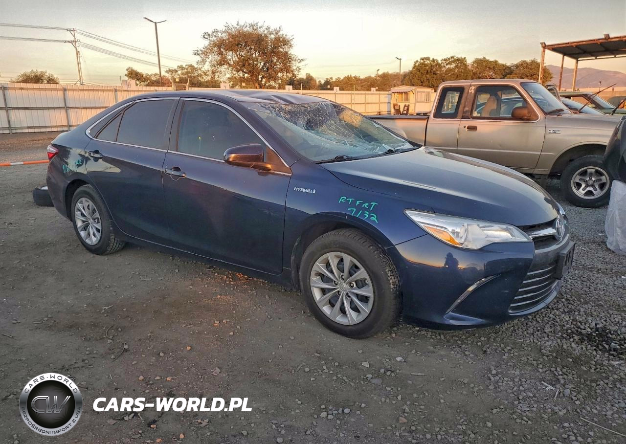 2016 Toyota Camry VIN:4T1BD1FK8GU184064 - 4
