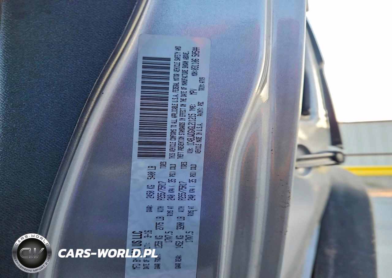 2016 Jeep Wrangler Unlimited Sport VIN:1C4BJWDGXGL211215 - 13