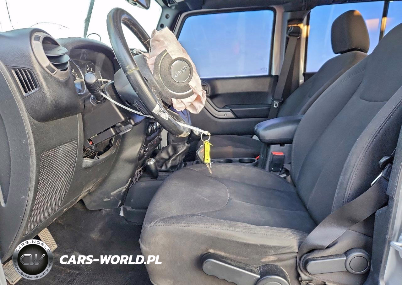 2016 Jeep Wrangler Unlimited Sport VIN:1C4BJWDGXGL211215 - 7