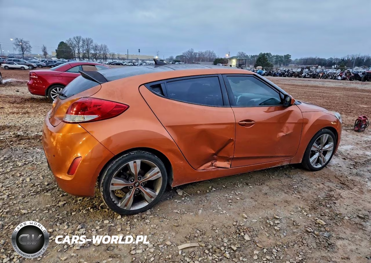 2012 Hyundai Veloster VIN:KMHTC6AD4CU030684 - 3