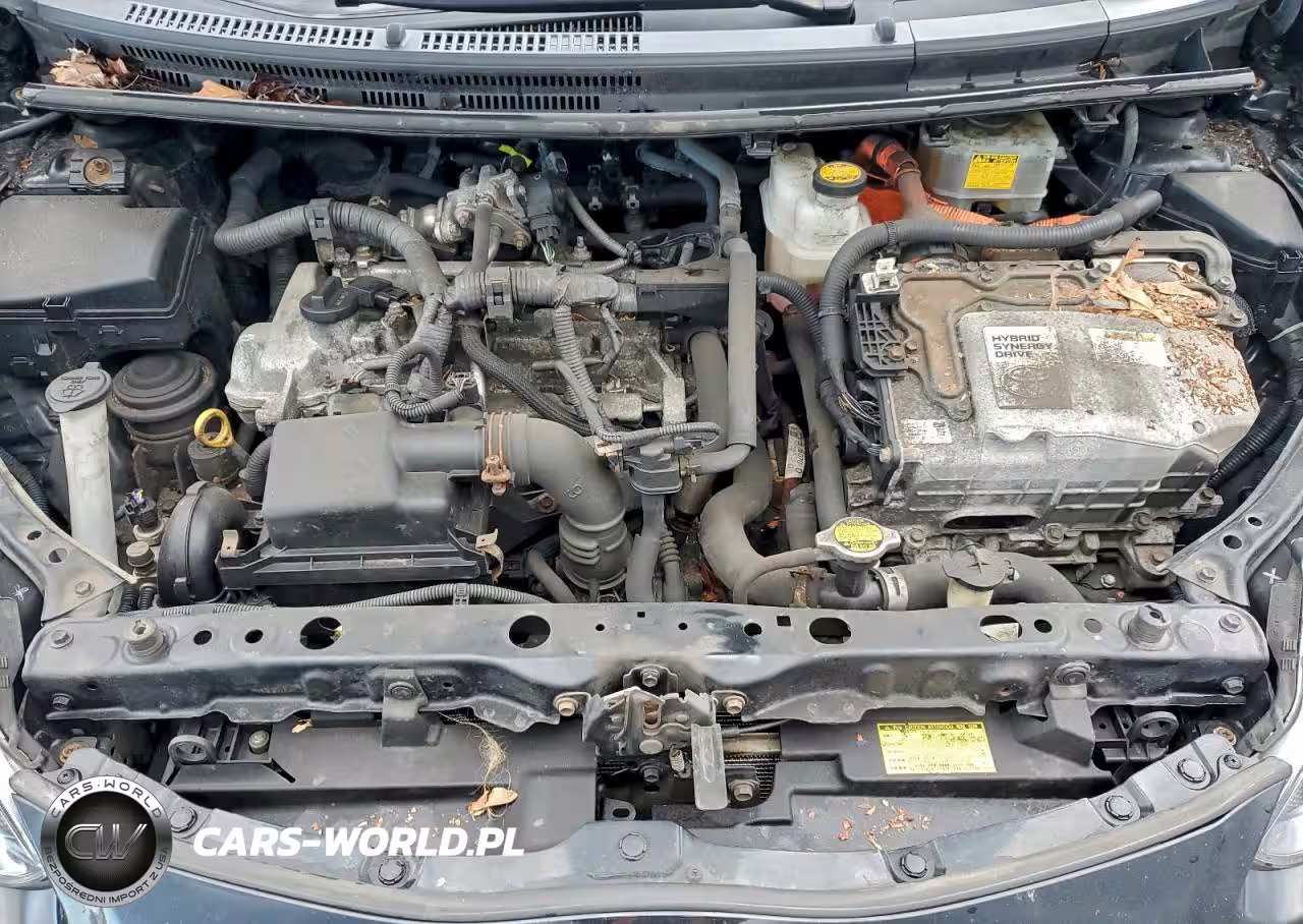 2015 Toyota Prius C VIN:JTDKDTB34F1582919 - 11
