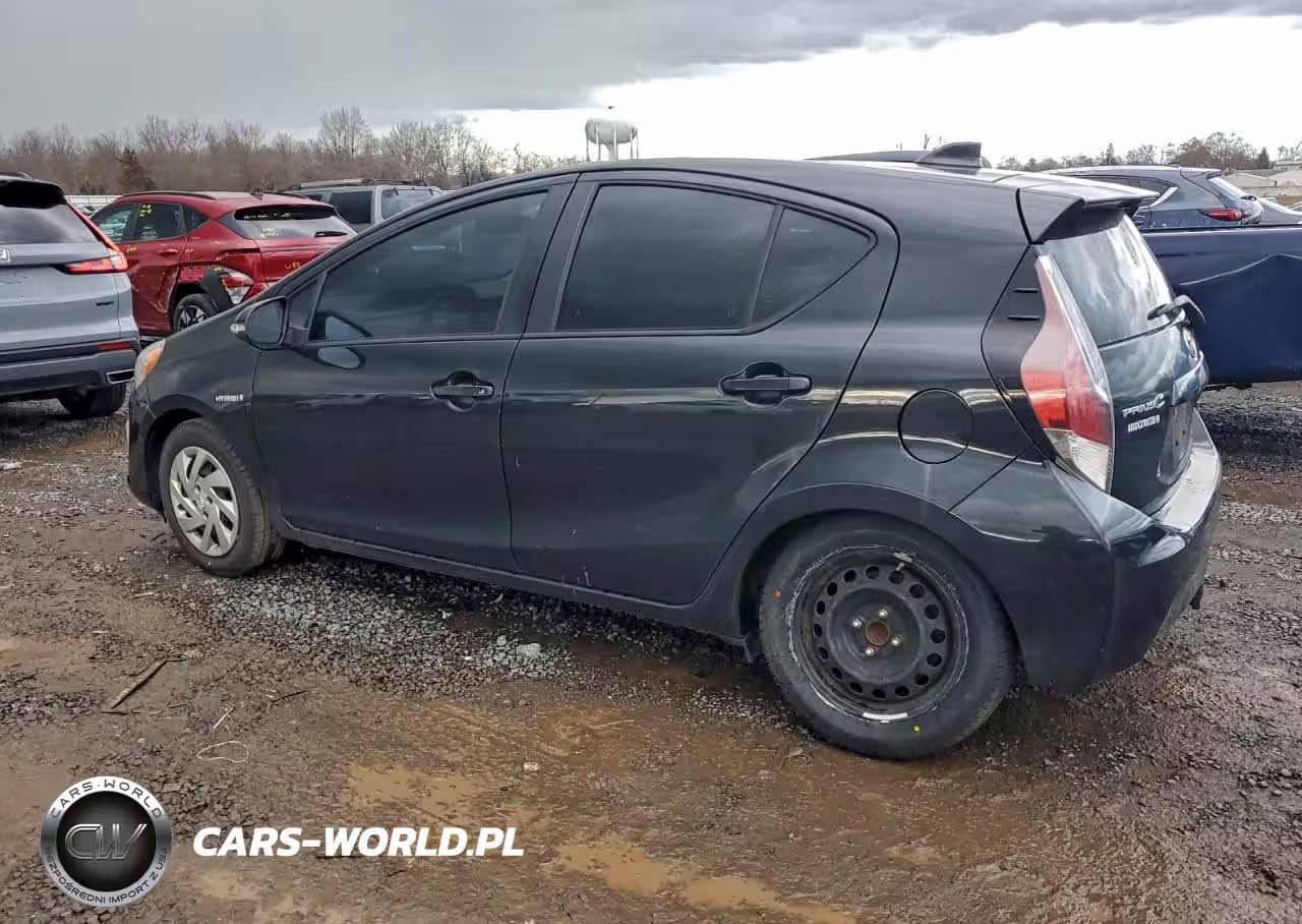 2015 Toyota Prius C VIN:JTDKDTB34F1582919 - 2