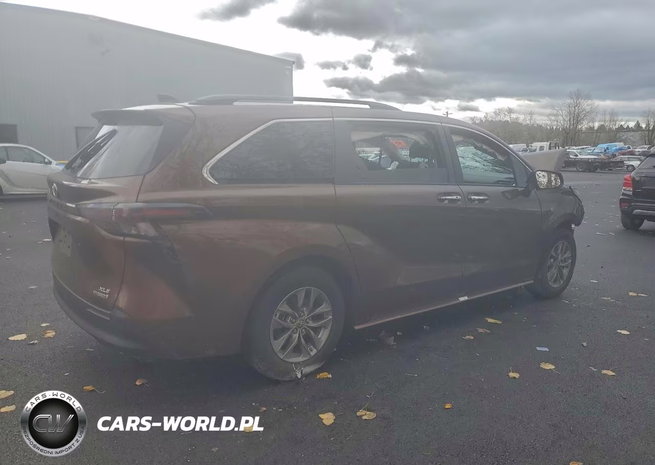 2023 Toyota Sienna Xle VIN:5TDJSKFC3PS103772 - 3