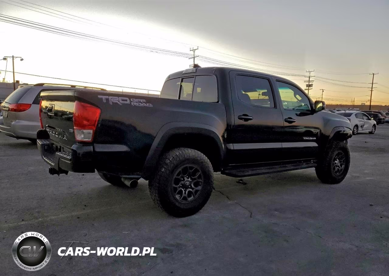 2016 Toyota Tacoma Double Cab VIN:3TMAZ5CN3GM009085 - 3