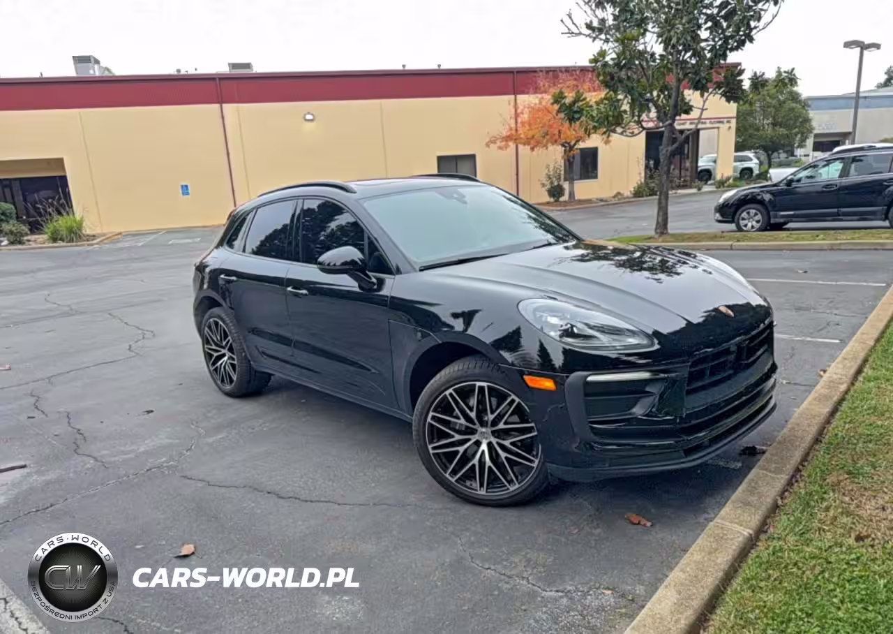 2024 Porsche Macan Base