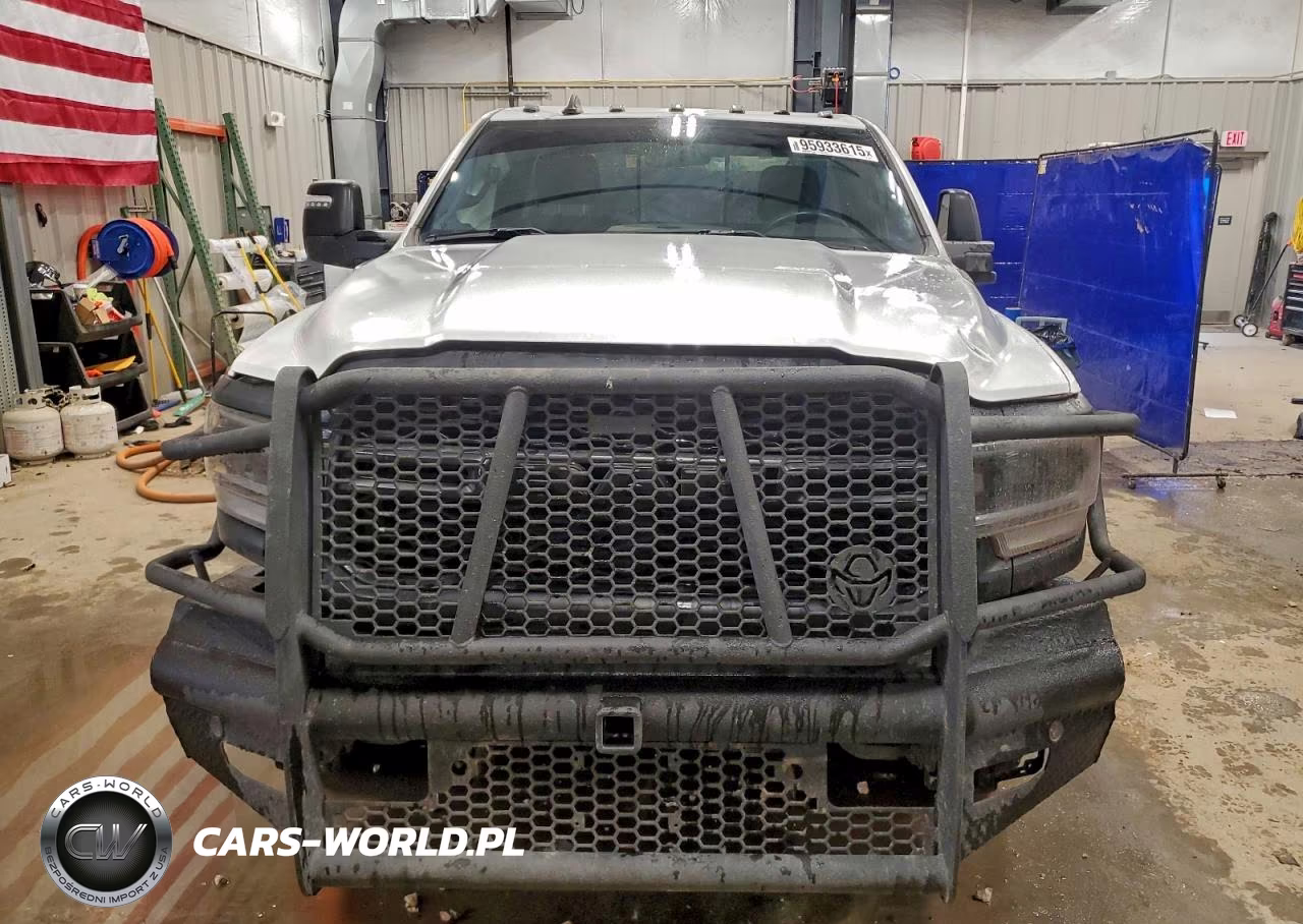 2023 Ram 3500Tradesman Reg 6 VIN:3C63R3AL1PG601220 - 5