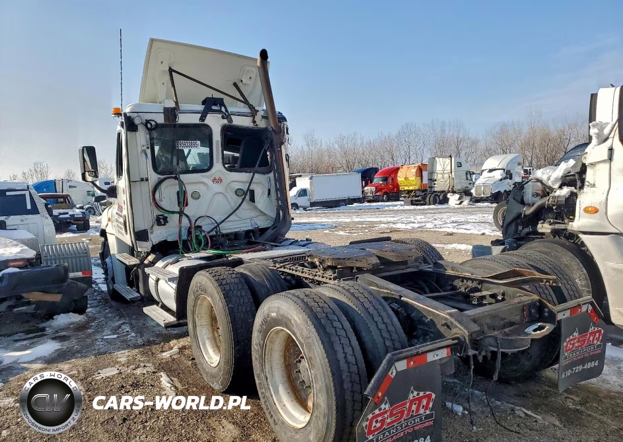 2016 Freightliner Cascadia 125 Semi Truck VIN:3AKJGEDV8GSGV3851 - 3