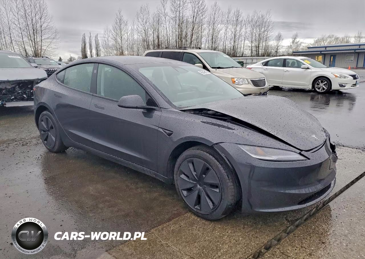 2025 Tesla Model 3 VIN:5YJ3E1EAXSF081308 - 4
