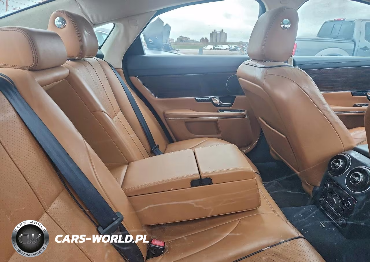 2012 Jaguar Xj VIN:SAJWA1CBXCLV37621 - 10