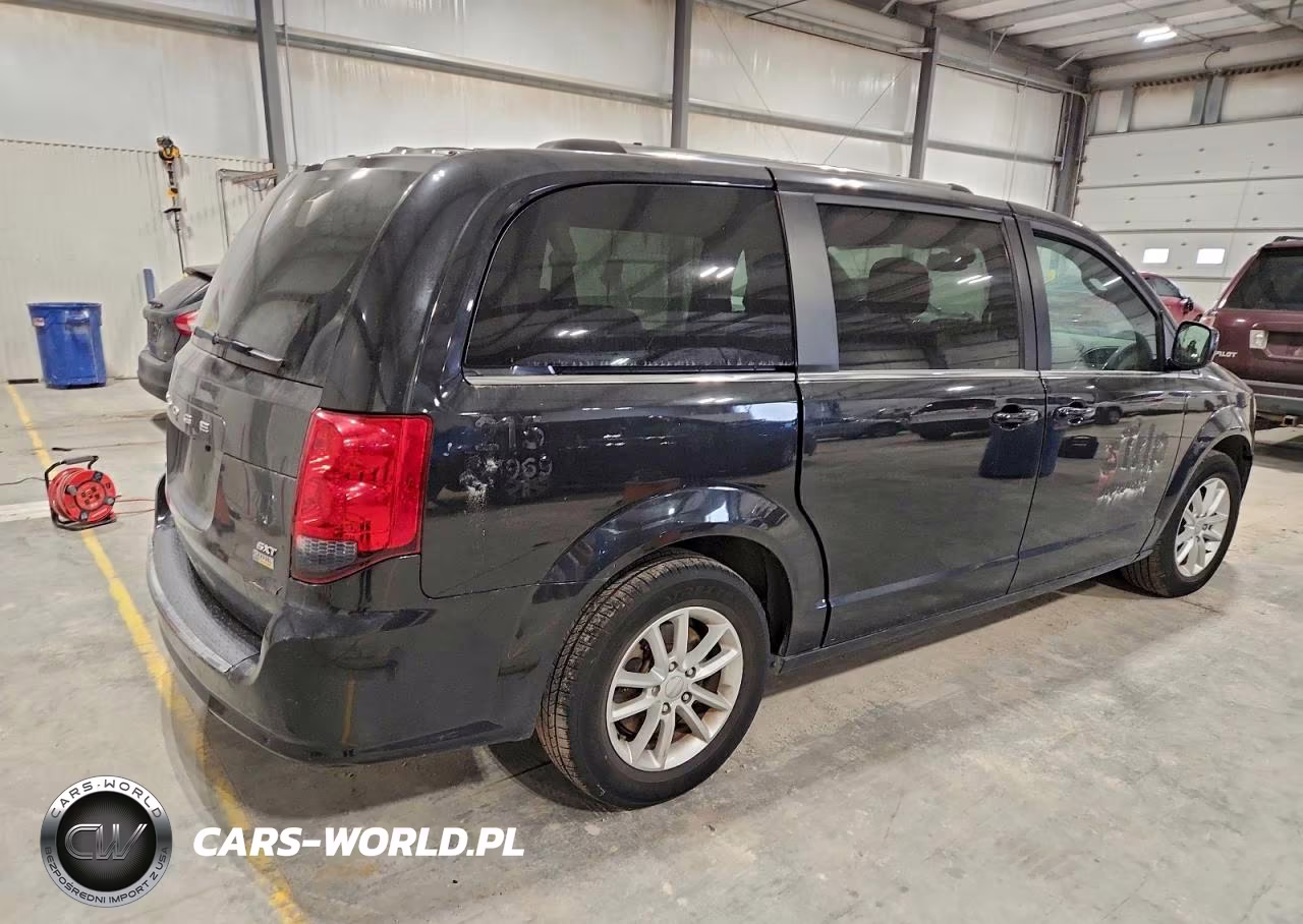 2019 Dodge Grand Caravan Sxt VIN:2C4RDGCG2KR692445 - 3