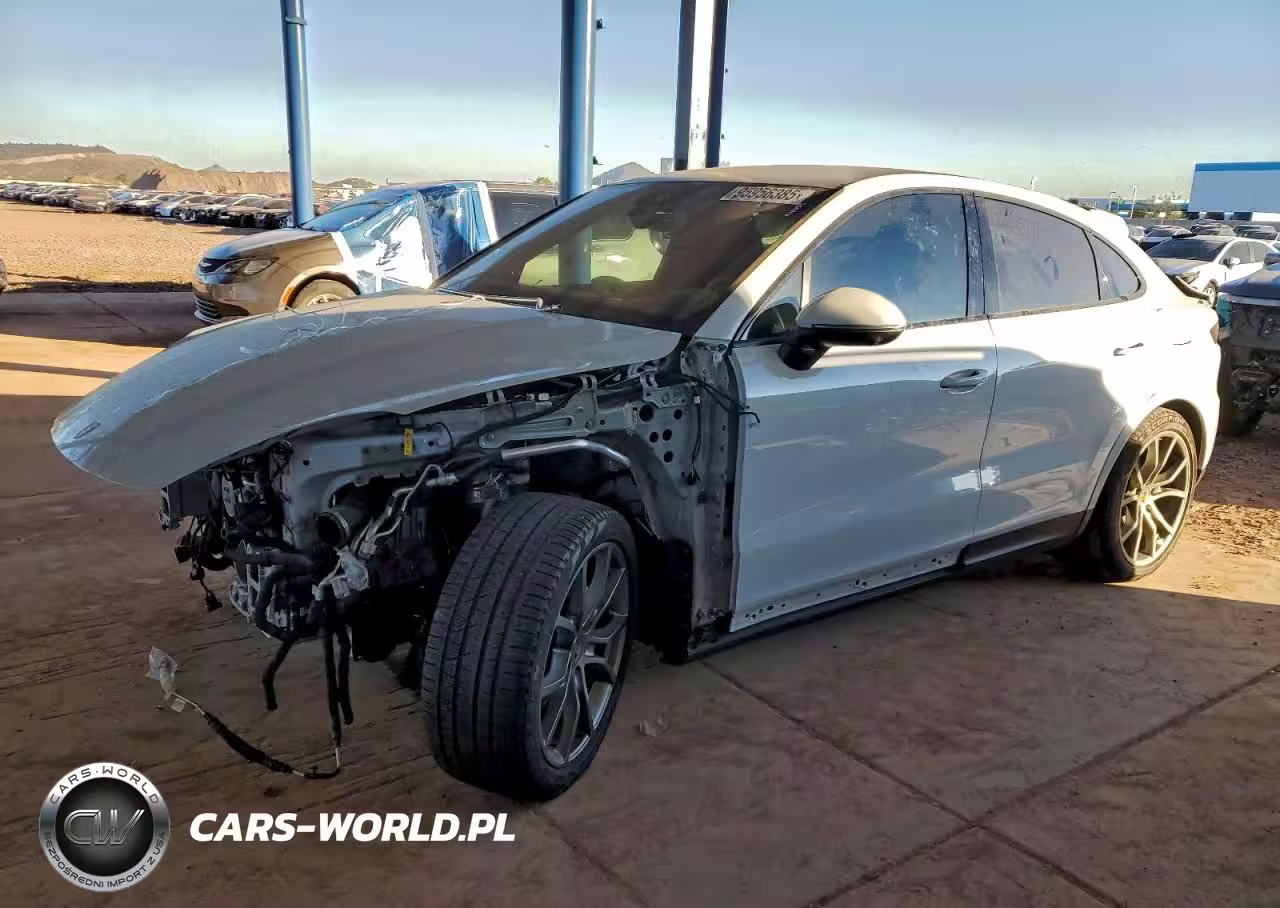 2023 Porsche Cayenne E Hybrid Coupe