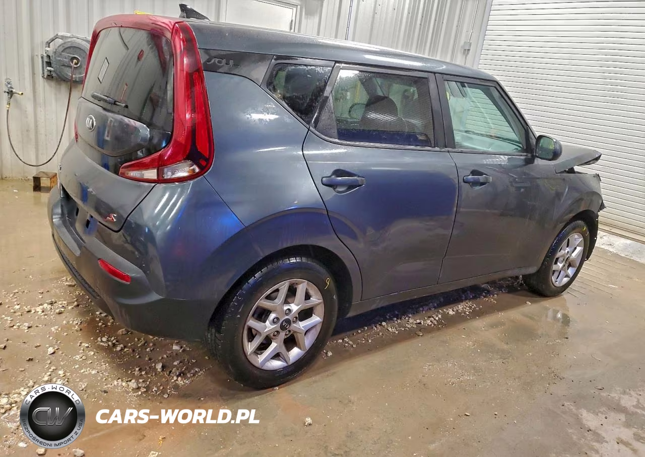 2021 Kia Soul VIN:KNDJ23AU2M7771946 - 3